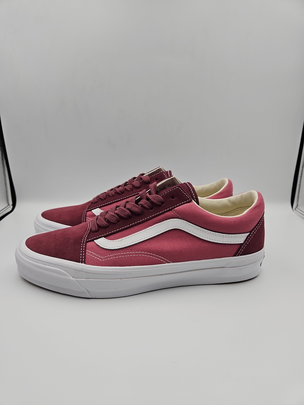 Vans Old Skool Low Top Sneakers in Burgundy and Pink